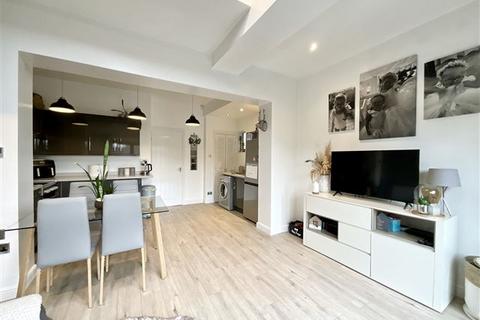 11 Lound Road, Sheffield, S9 4BH