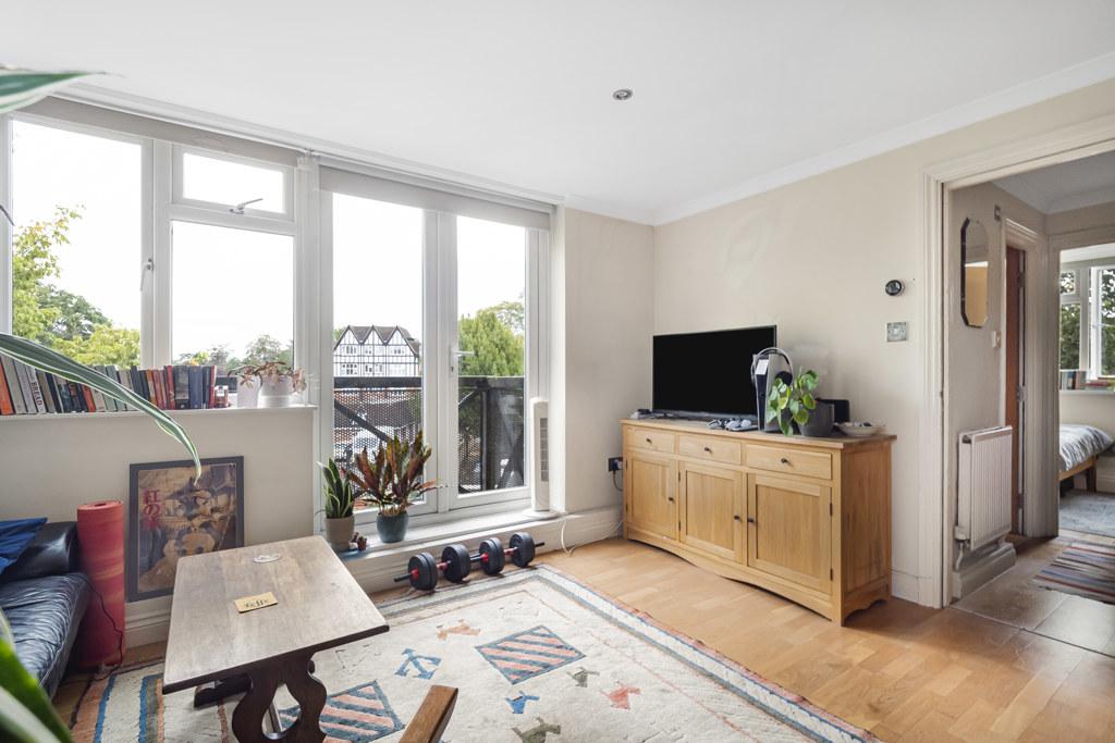 Kitchen/Reception