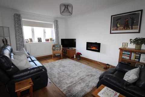 3 Howards Dean, Haworth, Keighley, BD22 0TD