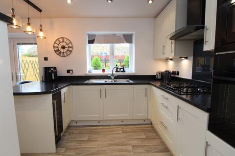 3 Howards Dean, Haworth, Keighley, BD22 0TD