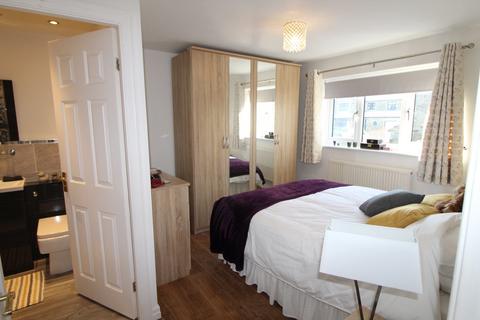 3 Howards Dean, Haworth, Keighley, BD22 0TD