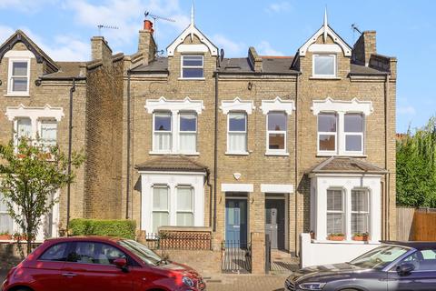 2 bedroom flat to rent, Dempster Road, London SW18