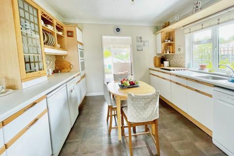 3 bedroom semi-detached house for sale, Thesiger Road, Oxfordshire OX14