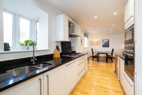 2 bedroom apartment for sale, The Broadway, Sutton SM3