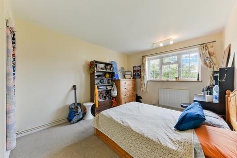 3 bedroom maisonette for sale, Linkway, Raynes Park SW20