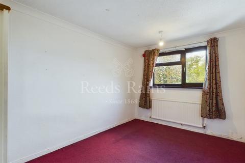 25 Bell Close, Greenhithe, DA9 9BP