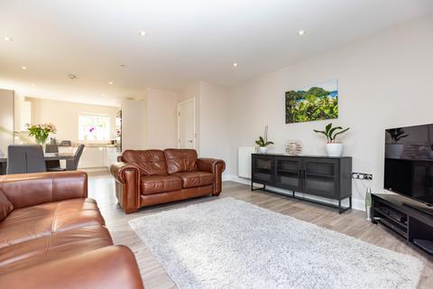 3 bedroom apartment for sale, Warwick Road, Warwickshire CV8