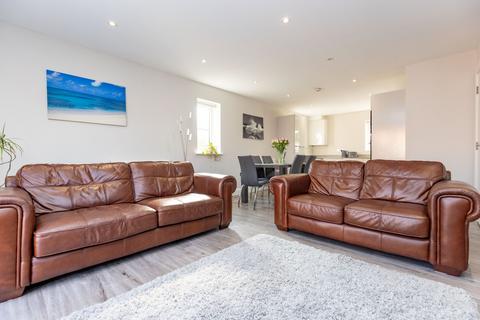 3 bedroom apartment for sale, Warwick Road, Warwickshire CV8