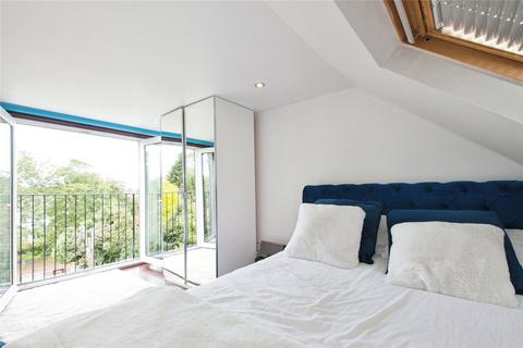 28 Ankerdine Crescent, London, SE18 3LQ