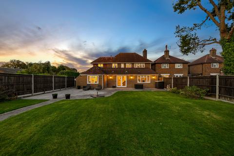 5 bedroom house for sale, Reigate Road, Horley RH6