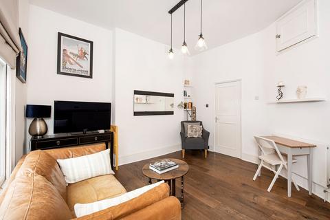 1 bedroom apartment for sale, Cambridge Gardens, Ladbroke Grove, W10