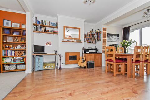 52 Ridgeway Crescent, Orpington, BR6 9QP