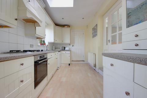 5 bedroom detached house for sale, Upper Paddock Road, Watford, WD19