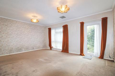 4 bedroom detached house for sale, Fleming Close,  Farnborough, GU14