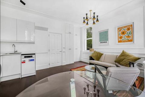 1 bedroom flat to rent, Crondace Road, London SW6