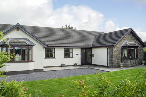 4 bedroom detached bungalow for sale, Hill View, Bancyffordd, Llandysul, Carmarthenshire