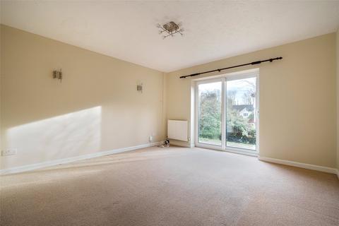 2 bedroom semi-detached house to rent, Carey Road, Berkshire RG40