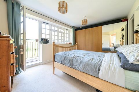 4 bedroom end of terrace house for sale, Pirbright Road, Normandy, Guildford, Surrey, GU3