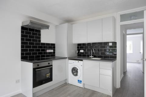 1 bedroom flat for sale, Mayfield Court, Albert Road, South Norwood, SE25