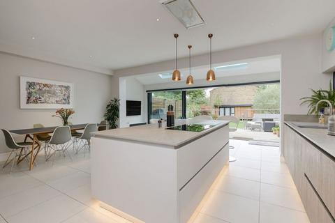 79 Durham Road, London, SW20 0DE