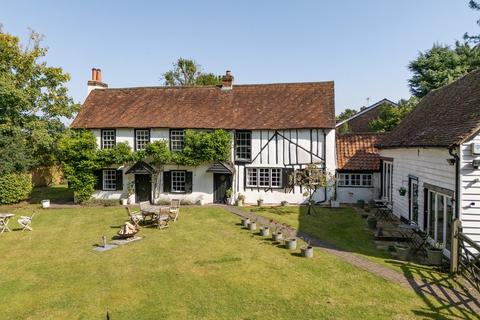 Crampshaw Lane, Ashtead, KT21