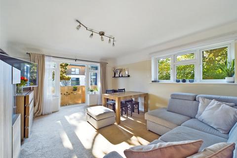 3 bedroom apartment for sale, Belle Vue Mansions, Belle Vue Road, Bournemouth, Dorset, BH6