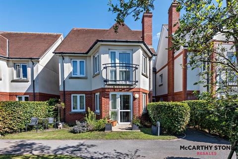 1 bedroom apartment for sale, Farringford Court, Avenue Road, Lymington, Hampshire, SO41 9PA