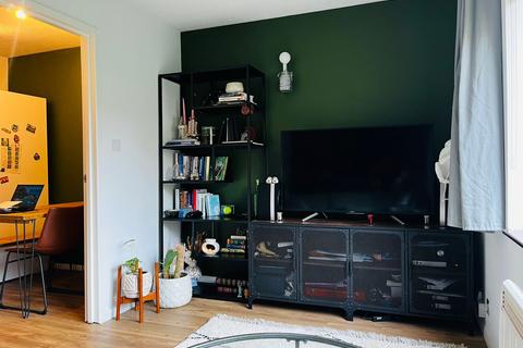 undefined, Veronica Gardens, London SW16