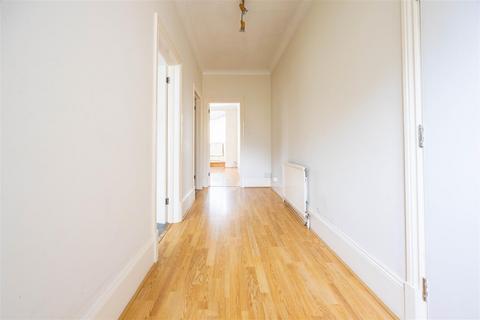 2 bedroom apartment for sale, BRITANNIA ROAD, Westcliff-On-Sea