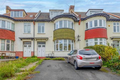 2 bedroom apartment for sale, BRITANNIA ROAD, Westcliff-On-Sea