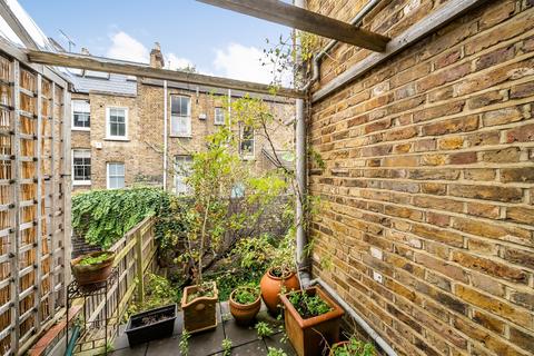 3 bedroom terraced house for sale, Chesson Road, London W14