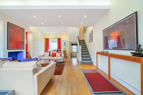 3 bedroom terraced house for sale, Chesson Road, London W14