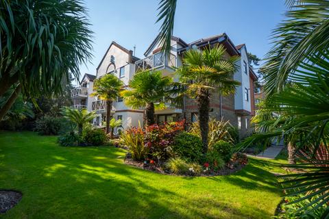 2 bedroom apartment for sale, Salter Rd, Sandbanks, Poole, Dorset, BH13