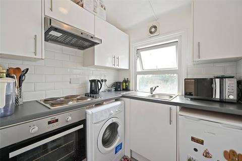 2 bedroom apartment to rent, Coningham Road, London, W12