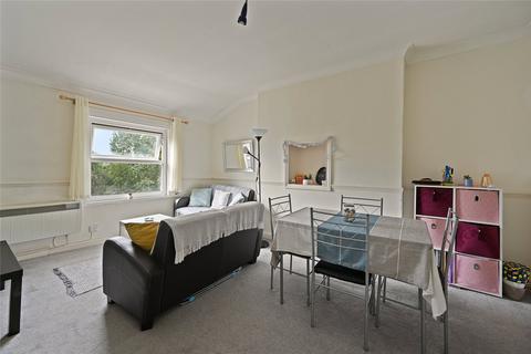 2 bedroom apartment to rent, Coningham Road, London, W12