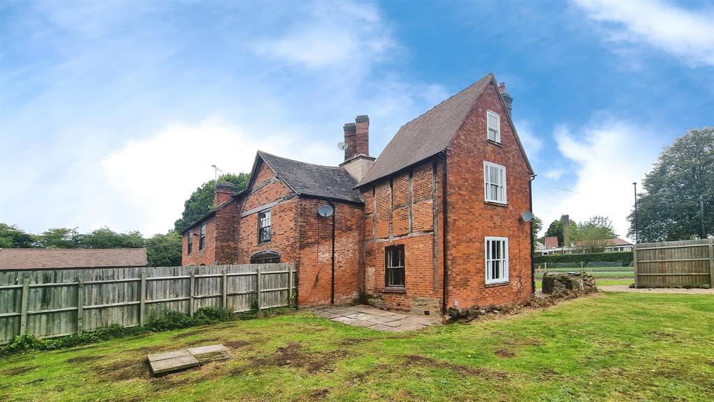 Henley Road, Coventry 3 bed house to rent £1,475 pcm (£340 pw)