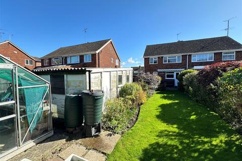 3 bedroom semi-detached house for sale, Wymering Road, Aylesbury HP21