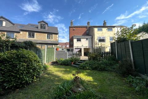 2 bedroom end of terrace house for sale, Common Road, Staincliffe Batley