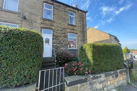 2 bedroom end of terrace house for sale, Common Road, Staincliffe Batley