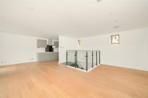 2 bedroom mews to rent, Dunworth Mews, London W11