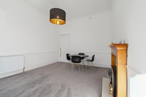 2 bedroom apartment to rent, Woodford Street, Flat 1-1, Shawlands, Glasgow, G41 3HP