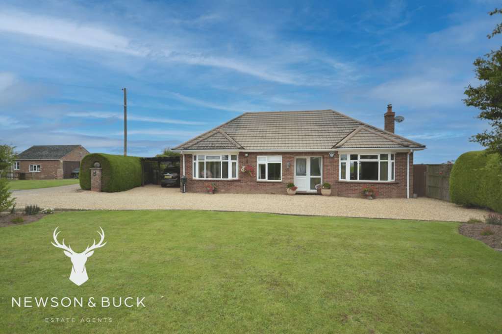 Green Marsh Road, King's Lynn PE34 3 bed detached bungalow - £517,500