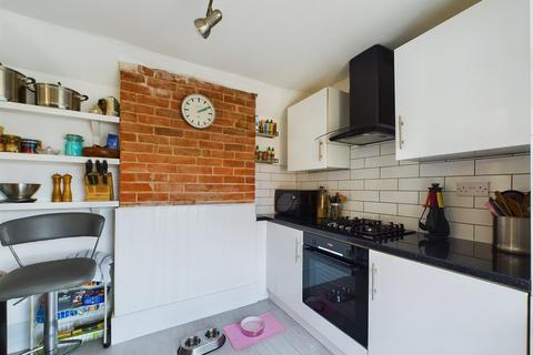 1 bedroom flat for sale, Norcot Road, Tilehurst, Reading, RG30