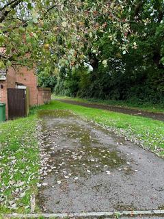 2 bedroom terraced house to rent, Winsbury Way, Bristol BS32