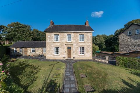 4 bedroom detached house for sale, Cliff House, 14 East Mount, Malton, North Yorkshire, YO17 7EX