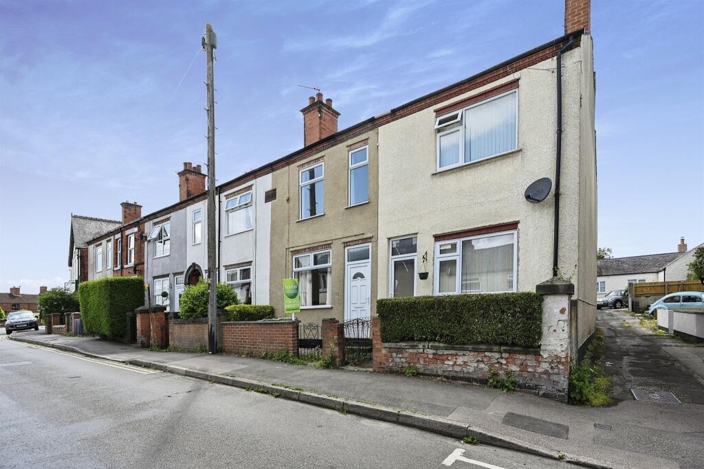 High Street, Swanwick, Alfreton, DE55 2 bed terraced house for sale £