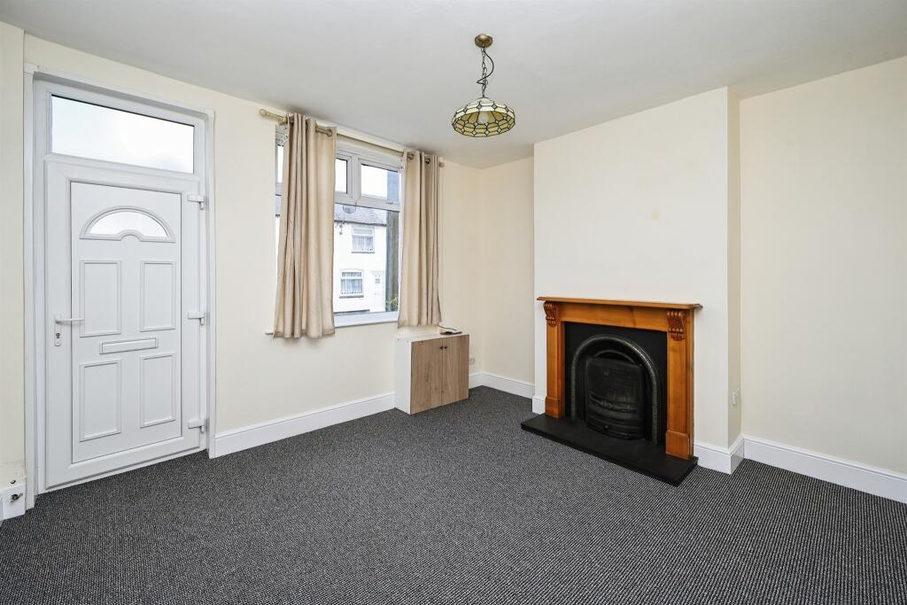 High Street, Swanwick, Alfreton, DE55 2 bed terraced house for sale £