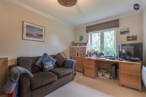 4 bedroom apartment for sale, Springwell Lane, Hertfordshire WD3