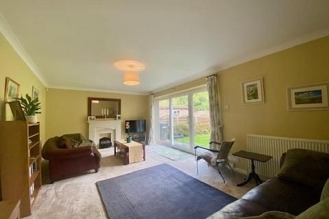 5 The Drive, Peterborough, PE3 6AJ
