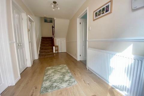 5 The Drive, Peterborough, PE3 6AJ